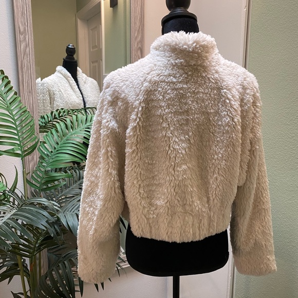 NWOT Anthropologie (Hei Hei) shrug. XXS. - Picture 2 of 4